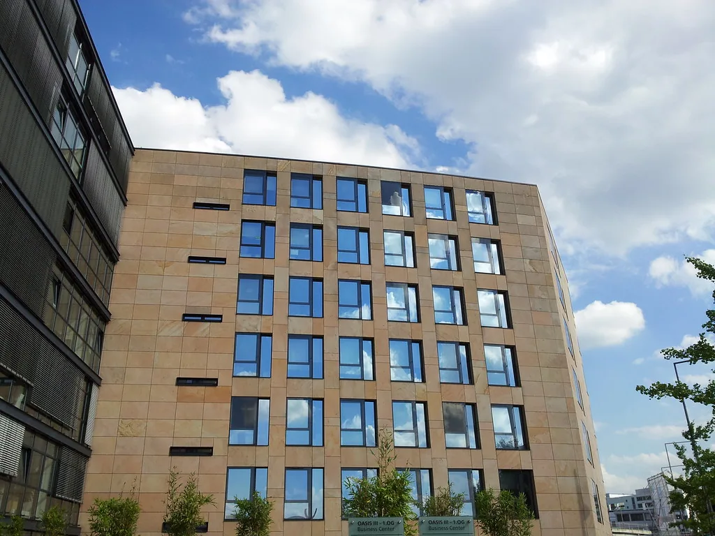 Modernes Gewerbegebäude – technische Betreuung für Gewerbeimmobilien